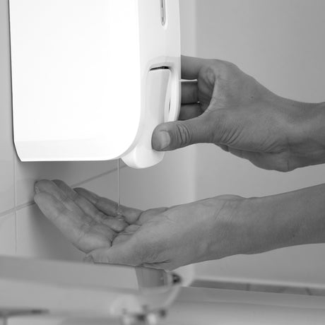 CLEAR+ Creme Seifenspender 500 ml